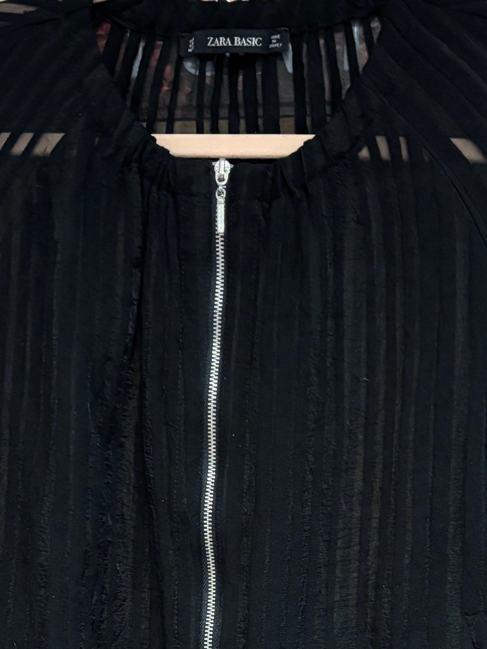 Zara Black Sheer Pleated Zip Jacket - Picture 3 of 4